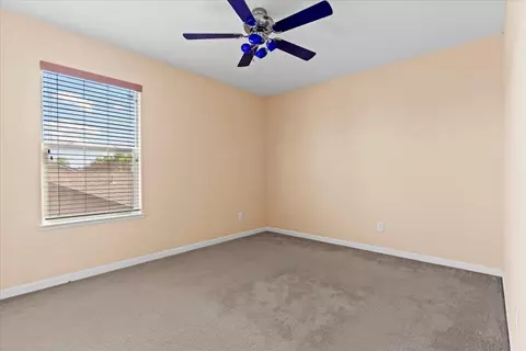 Bedroom - 9410 Rose Ct, Live Oak, CA 95953 photo 10 of 12