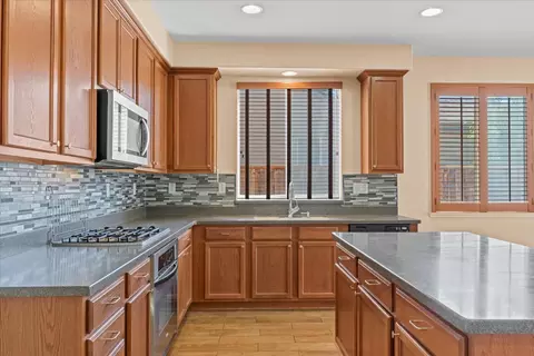 Kitchen - 9410 Rose Ct, Live Oak, CA 95953 photo 4 of 5