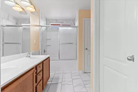 Bath - 9410 Rose Ct, Live Oak, CA 95953 photo 4 of 8