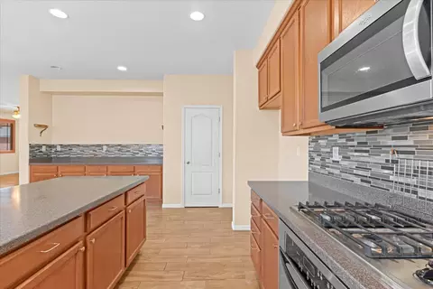Kitchen - 9410 Rose Ct, Live Oak, CA 95953 photo 3 of 5
