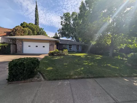 10000 El Chorlito Dr, Rancho Cordova, CA 95670