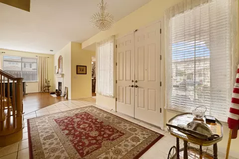 Entry Way - 4237 Blake Dr, Modesto, CA 95356 photo 2 of 12