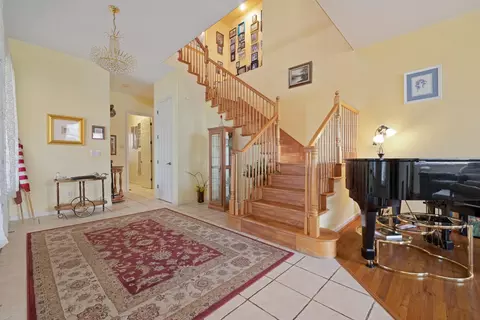 Entry Way - 4237 Blake Dr, Modesto, CA 95356 photo 8 of 12