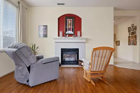 Living - 4237 Blake Dr, Modesto, CA 95356 photo 2 of 5