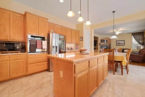 Kitchen - 4237 Blake Dr, Modesto, CA 95356 photo 3 of 4