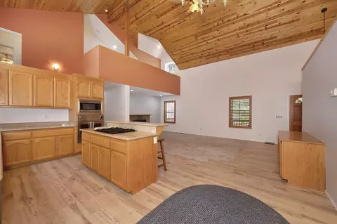 Kitchen - 1861 Rubicon Rd, Georgetown, CA 95634 photo 3 of 6
