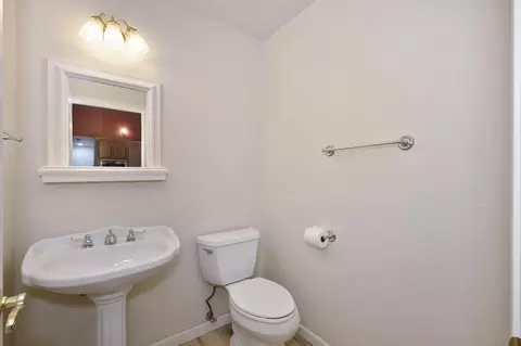 Bath - 1861 Rubicon Rd, Georgetown, CA 95634 photo 1 of 5