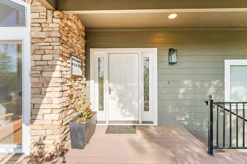 Entry Way - 19850 Clinton Rd, Jackson, CA 95642 photo 1 of 3