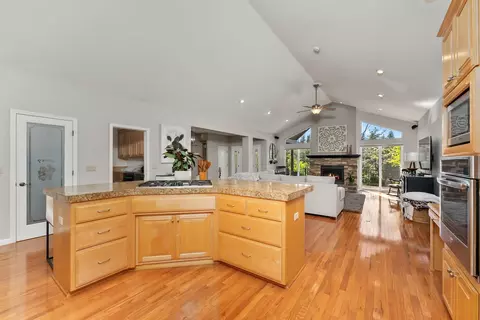 Kitchen - 19850 Clinton Rd, Jackson, CA 95642 photo 4 of 5