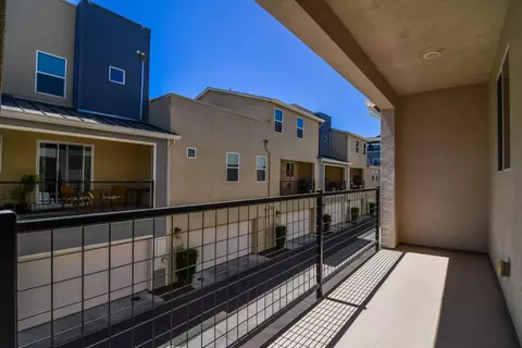 Exterior - 973 Legend Ter, Davis, CA 95616 photo 4 of 15