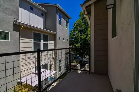 Exterior - 973 Legend Ter, Davis, CA 95616 photo 6 of 15