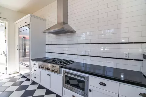 Kitchen - 973 Legend Ter, Davis, CA 95616 photo 8 of 10