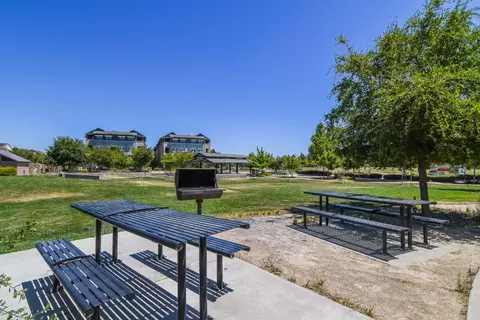 View/Area - 973 Legend Ter, Davis, CA 95616 photo 4 of 12