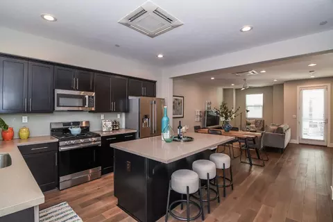 Kitchen - 973 Legend Ter, Davis, CA 95616 photo 7 of 10
