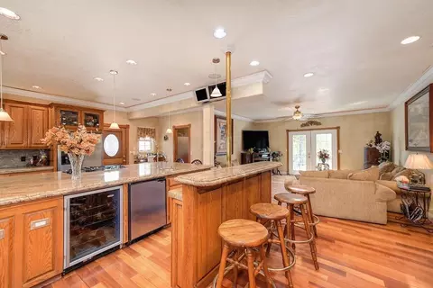 Kitchen - 16390 Ridge Rd, Jackson, CA 95642 photo 4 of 10