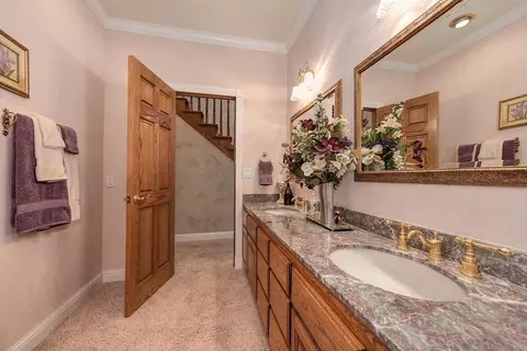 Bath - 16390 Ridge Rd, Jackson, CA 95642 photo 5 of 7