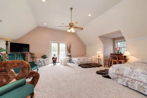 Bedroom - 16390 Ridge Rd, Jackson, CA 95642 photo 8 of 8