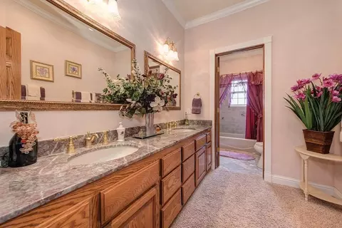 Bath - 16390 Ridge Rd, Jackson, CA 95642 photo 1 of 7