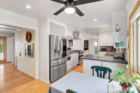 Kitchen - 1501 Elsdon Cir, Carmichael, CA 95608 photo 9 of 13