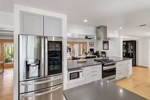 Kitchen - 1501 Elsdon Cir, Carmichael, CA 95608 photo 11 of 13