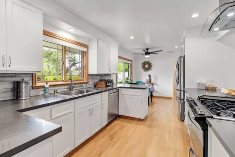 Kitchen - 1501 Elsdon Cir, Carmichael, CA 95608 photo 6 of 13