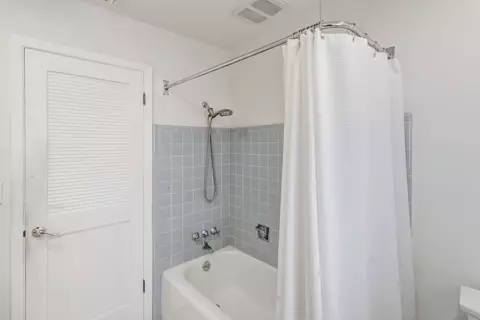 Bath - 1501 Elsdon Cir, Carmichael, CA 95608 photo 7 of 7