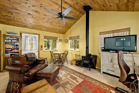 Living - 3000 Succor Ln, Foresthill, CA 95631 photo 2 of 2