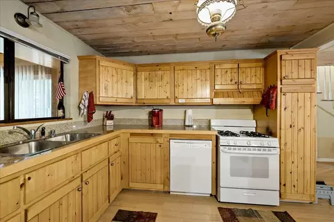 Kitchen - 3000 Succor Ln, Foresthill, CA 95631 photo 3 of 3