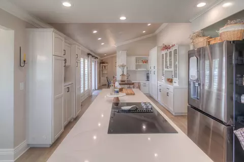 Kitchen - 34672 Bernard Rd, Tracy, CA 95377 photo 6 of 7
