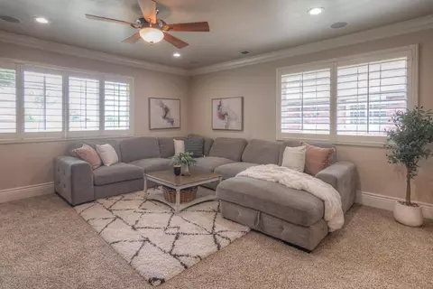 Living - 34672 Bernard Rd, Tracy, CA 95377 photo 3 of 4