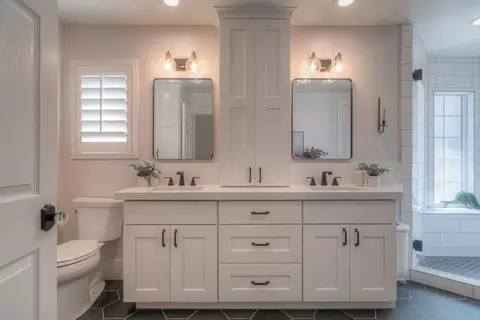 Bath - 34672 Bernard Rd, Tracy, CA 95377 photo 2 of 4
