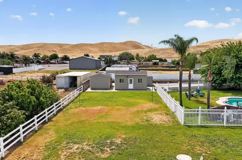 Exterior - 34672 Bernard Rd, Tracy, CA 95377 photo 5 of 14
