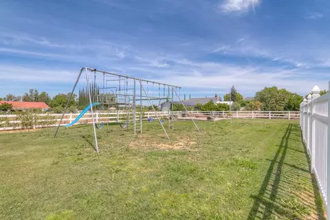Exterior - 34672 Bernard Rd, Tracy, CA 95377 photo 10 of 14