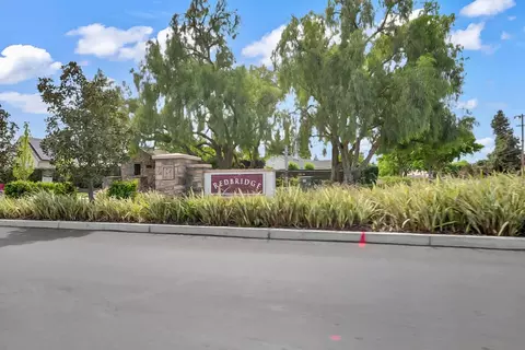 View/Area - 633 Castle Haven Dr, Tracy, CA 95377 photo 1 of 7
