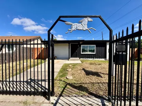 1917 Grand Ave, Sacramento, CA 95838
