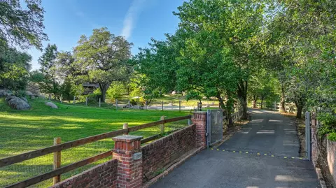 Exterior - 9475 King Rd, Loomis, CA 95650 photo 1 of 11