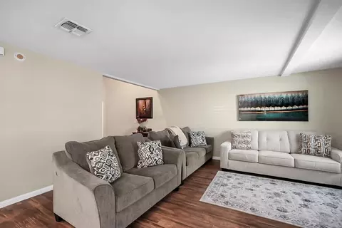 Living - 185 Tiffany Cir, Ripon, CA 95366 photo 1 of 1