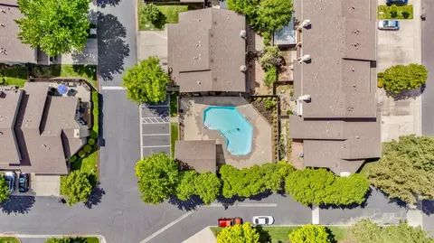 View/Area - 185 Tiffany Cir, Ripon, CA 95366 photo 3 of 4
