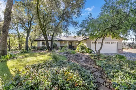 12320 Poppy Ln, Auburn, CA 95602