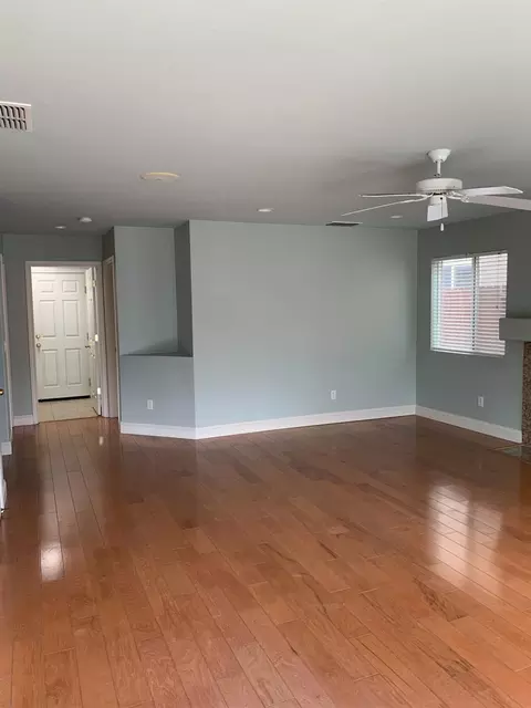 Living - 719 Sparrow Ct, Tracy, CA 95377 photo 4 of 5