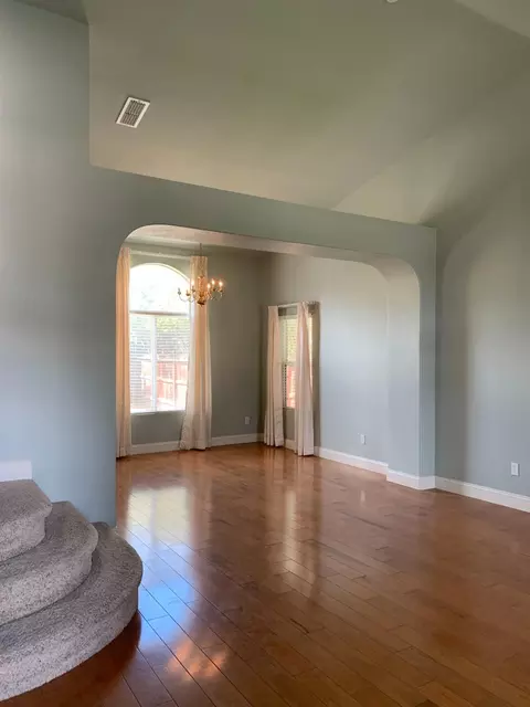 Living - 719 Sparrow Ct, Tracy, CA 95377 photo 1 of 5