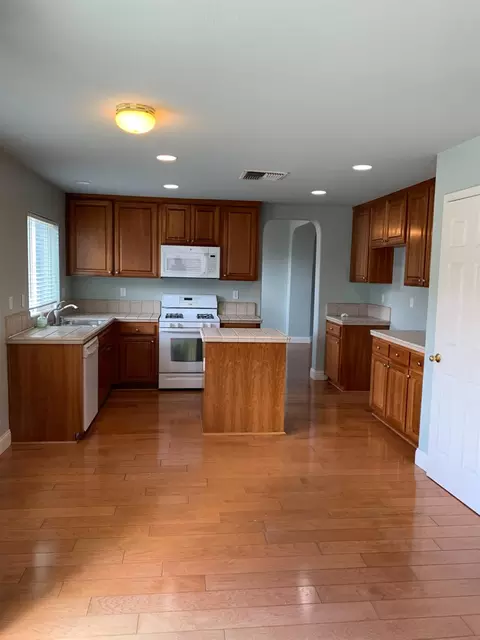 Kitchen - 719 Sparrow Ct, Tracy, CA 95377 photo 1 of 1