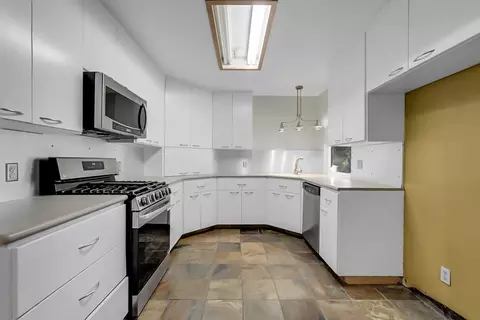 Kitchen - 1945 Annhurst Ave, Turlock, CA 95382 photo 1 of 2