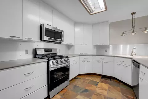 Kitchen - 1945 Annhurst Ave, Turlock, CA 95382 photo 2 of 2
