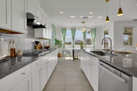 Kitchen - 17562 Graceada Ln, Lathrop, CA 95330 photo 6 of 6