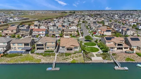 View/Area - 17562 Graceada Ln, Lathrop, CA 95330 photo 6 of 11