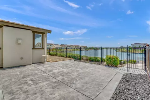 Exterior - 17562 Graceada Ln, Lathrop, CA 95330 photo 9 of 10