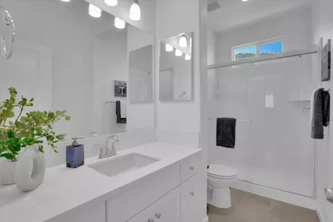 Bath - 17562 Graceada Ln, Lathrop, CA 95330 photo 6 of 6