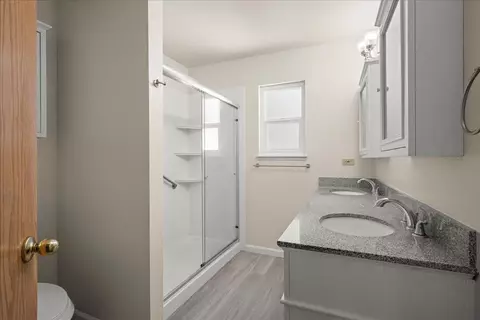 Bath - 260 Patricia Pl, Lathrop, CA 95330 photo 1 of 4
