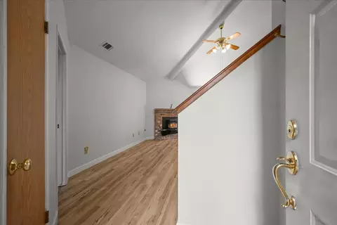 Entry Way - 260 Patricia Pl, Lathrop, CA 95330 photo 2 of 3